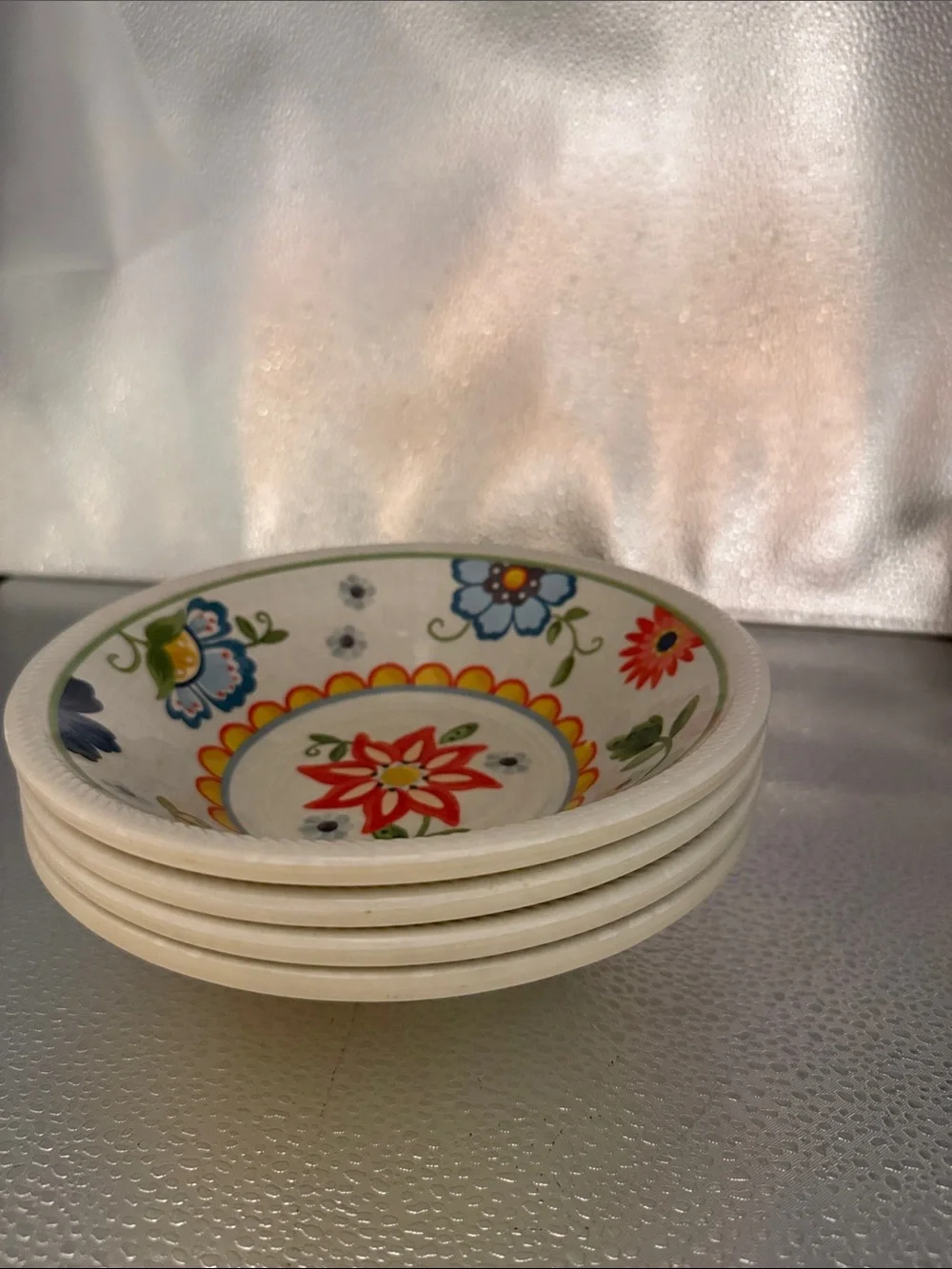 Threshold Melamine Set of 4 Beautiful Folk  Art looking Cereal Bowls